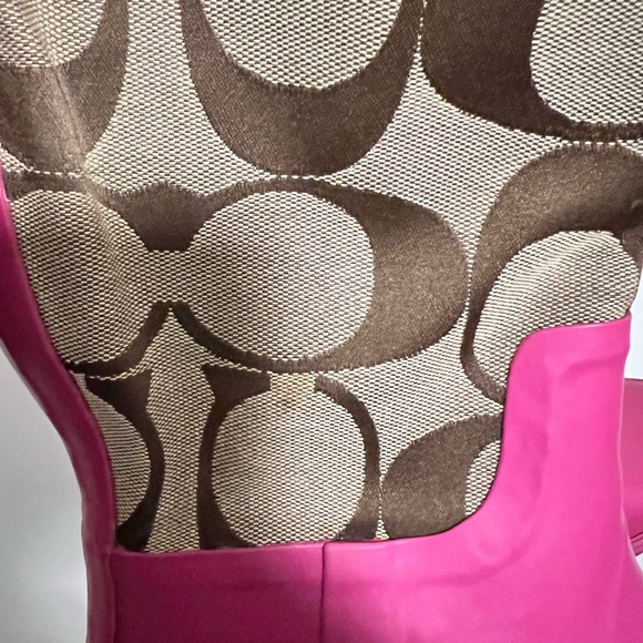 Vintage Coach Pink and Classic Brown Monogram Cloth Pattern Rainboots - Size 8M - Picture 5 of 7